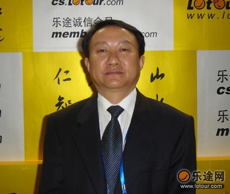 吴效安：扬州旅游局副局长